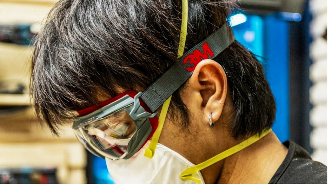 แว่นตานิรภัย 3M